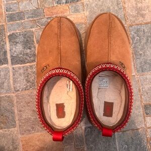 UGG TAZZ Slippers